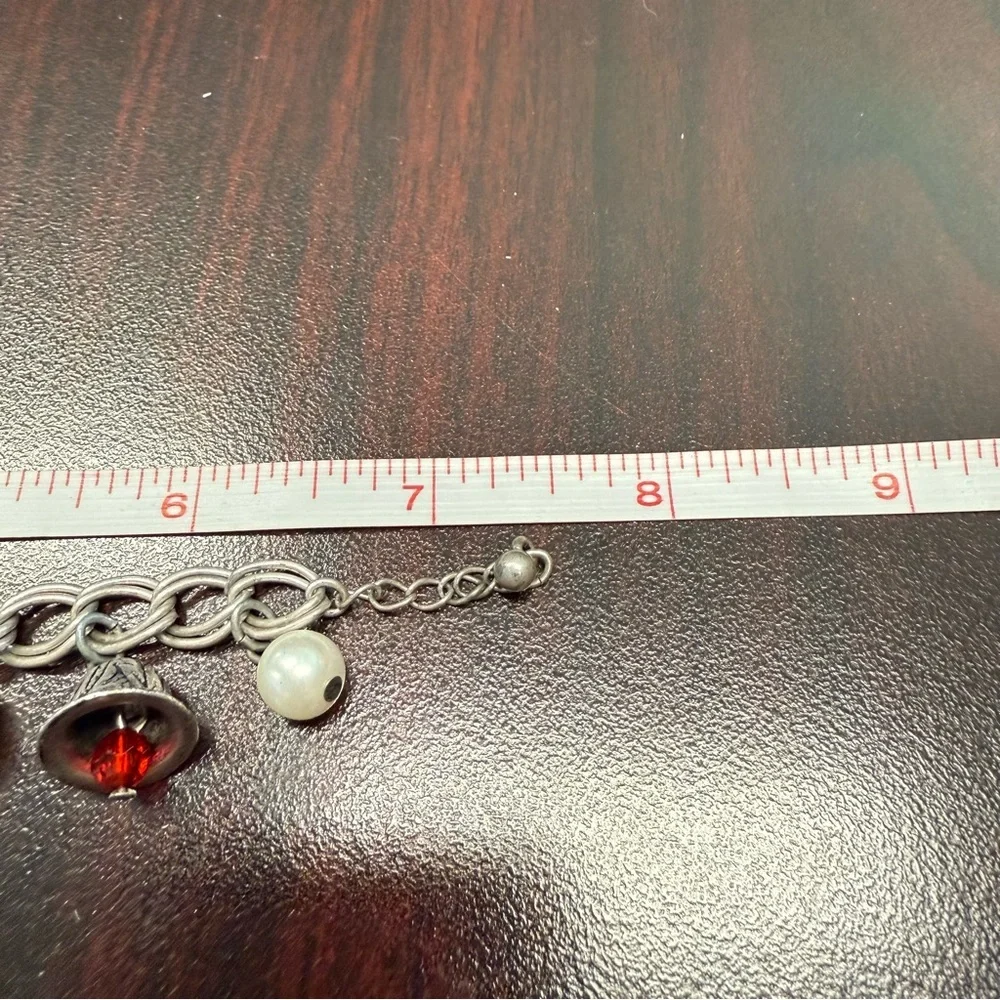 Avon “Jingle Bell Charm” Silver and White Charm Bracelet with Pearls NIB 2007